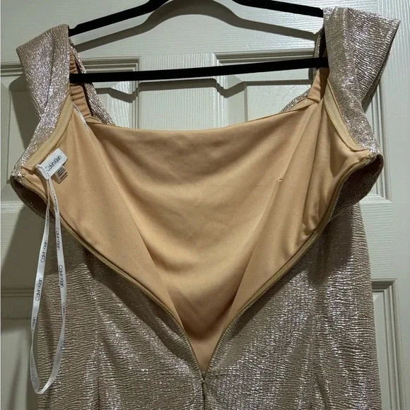 Calvin Klein Plus Size Metallic Off the Shoulder Gown - Picture 3 of 8